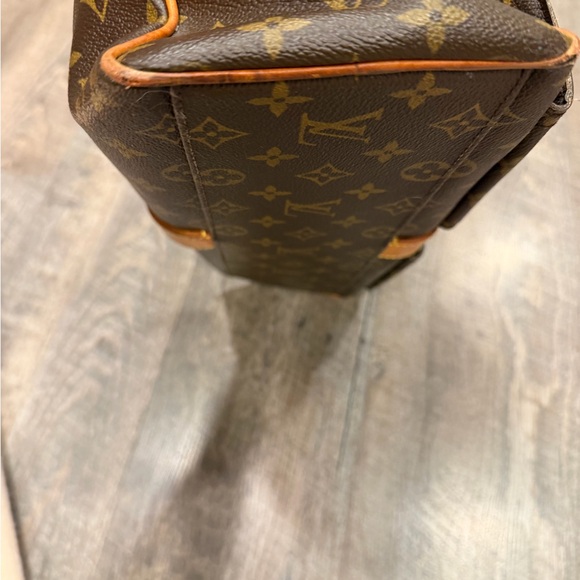 Louis Vuitton Brown and Tan Monogram Hudson Satchel - Picture 6 of 11